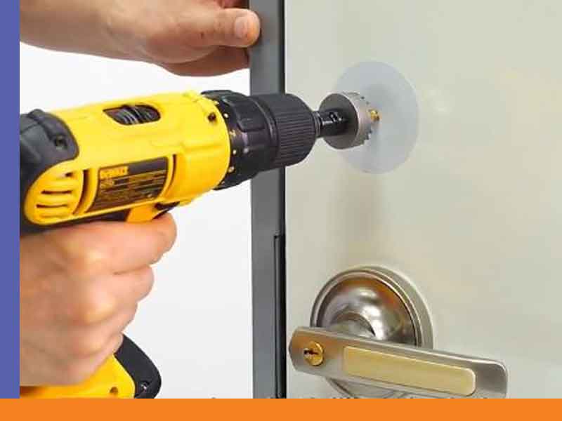 سوراخکاری با مته یا دریل برای نصب قفل